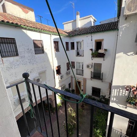 Apartamento Con Patio Para 4 En El Casco Historico Cordova Esterno foto